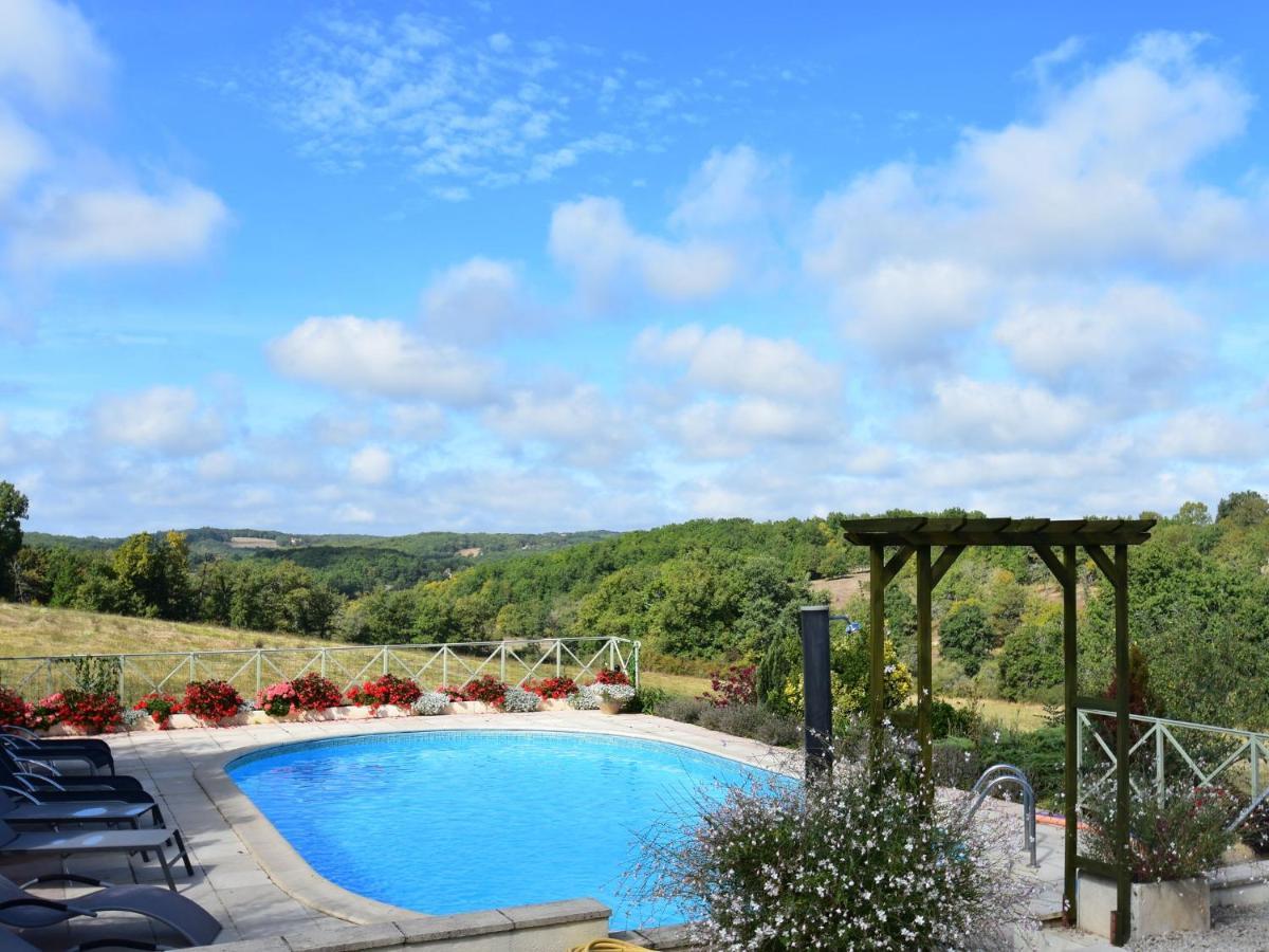 Charming Holiday Home With Pool Lavercantière 외부 사진