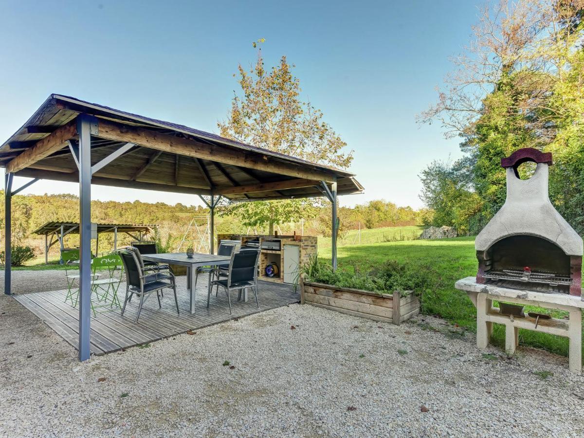 Charming Holiday Home With Pool Lavercantière 외부 사진