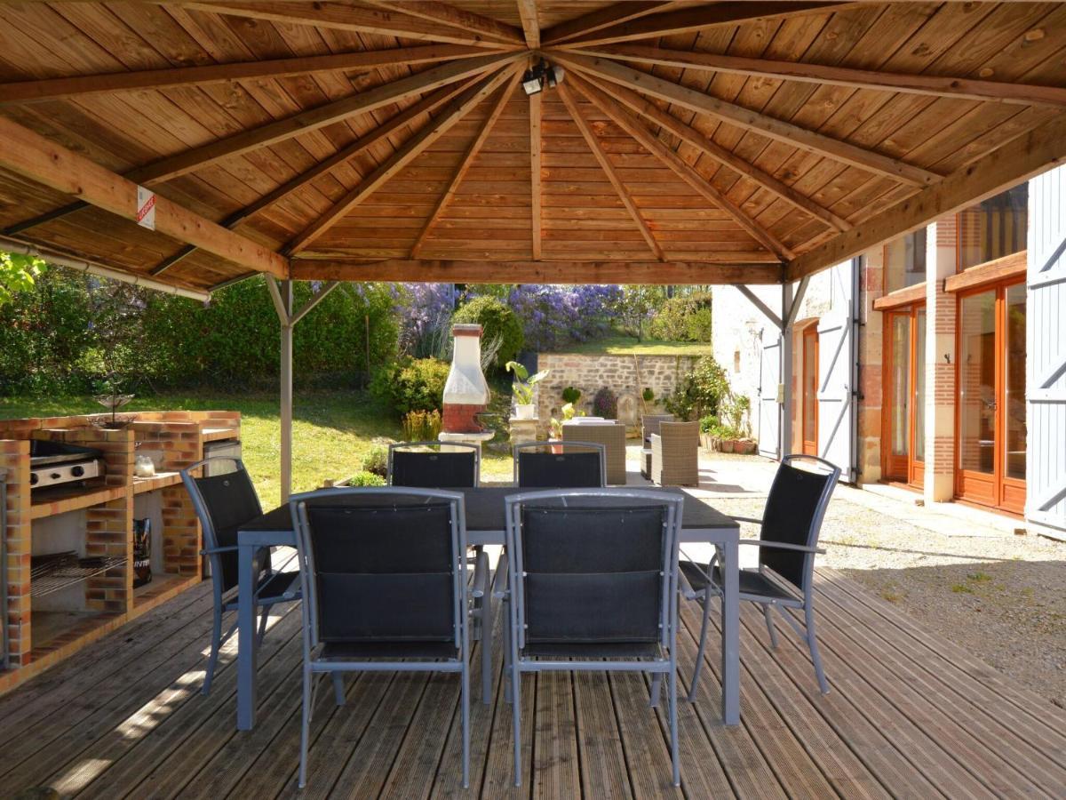 Charming Holiday Home With Pool Lavercantière 외부 사진