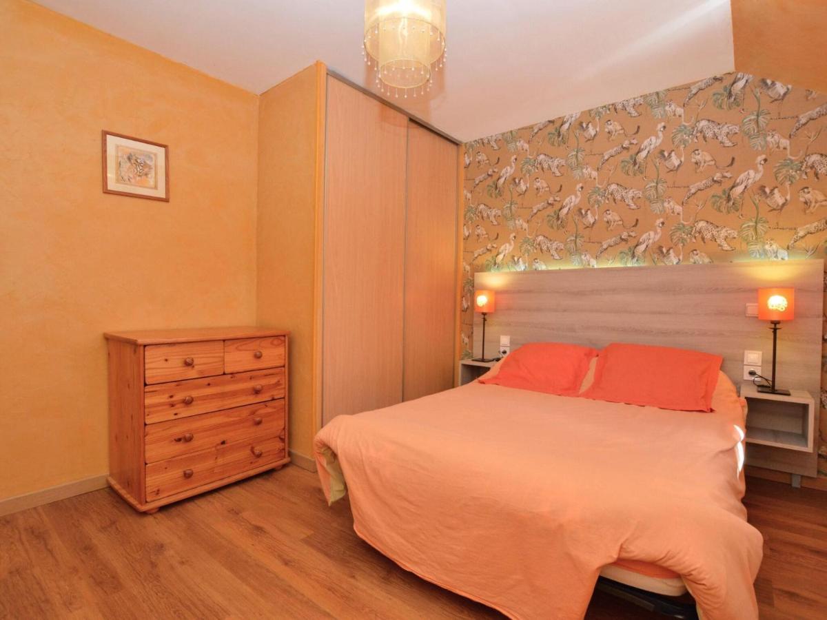 Charming Holiday Home With Pool Lavercantière 외부 사진