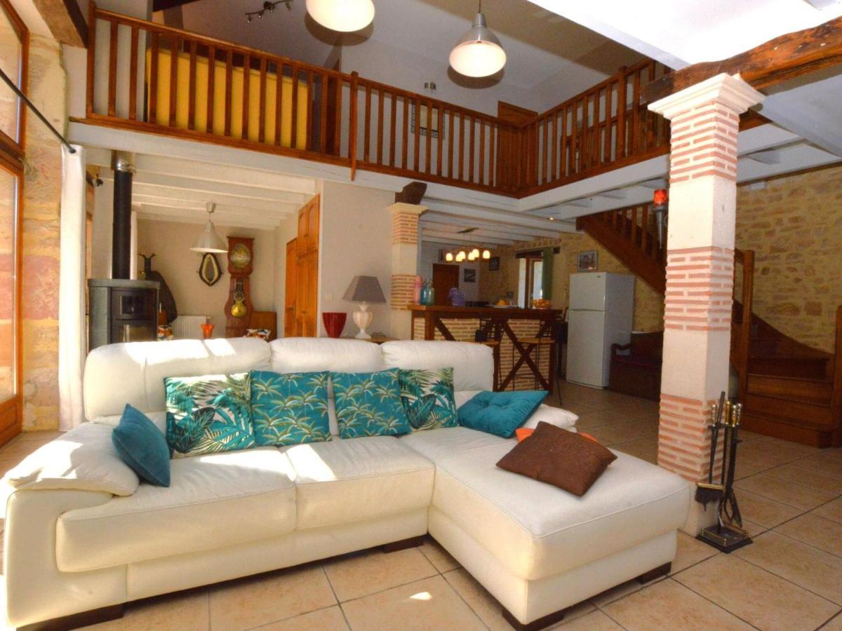 Charming Holiday Home With Pool Lavercantière 외부 사진